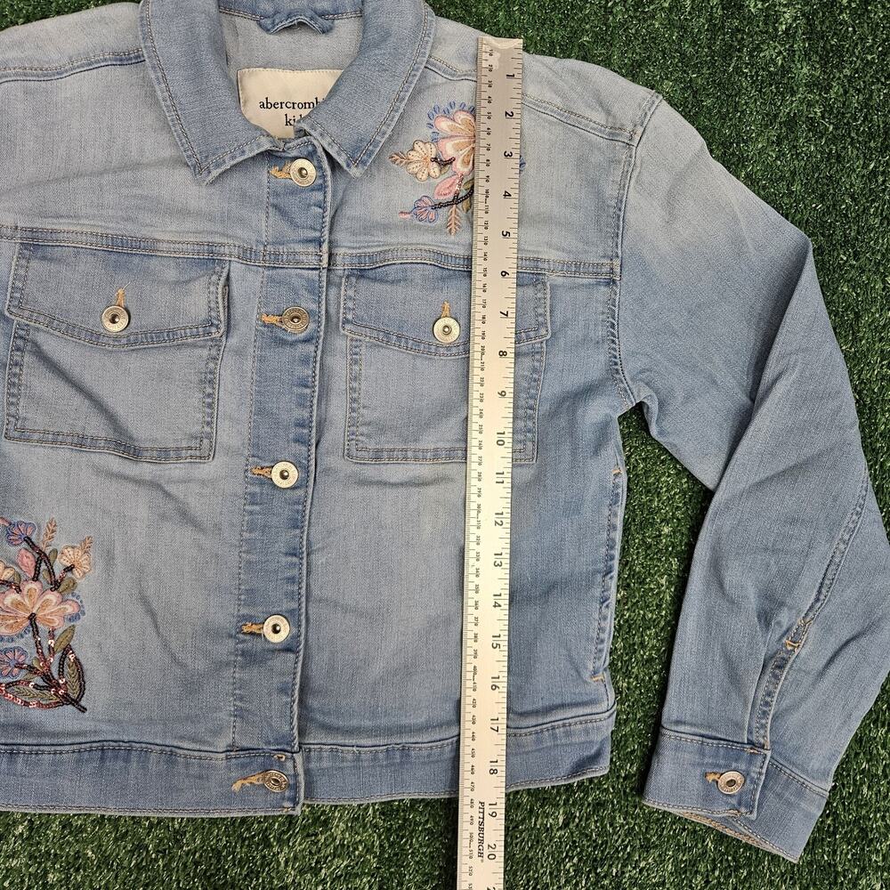 Abercrombie Kids Blue Medium Wash Floral Embroidered Denim Jacket Size 13/14 - Picture 11 of 12